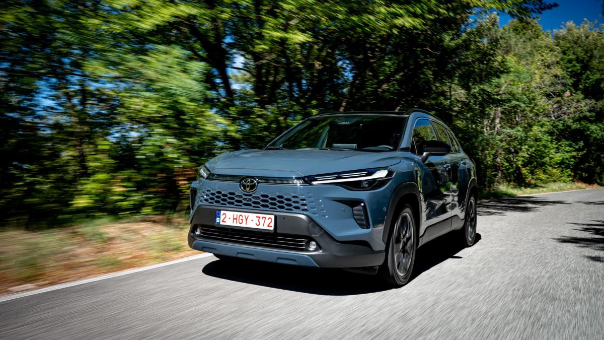 Nuova Toyota Corolla Cross: prova, consumi, scheda tecnica e prezzo
