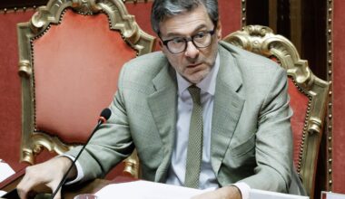 Manovra, vertice a casa Meloni. La Lega insiste sul contributo delle banche da 5 miliardi