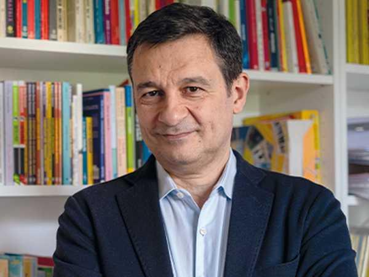 Dario Bressanini: «Diete? Le ho provate tutte. La sola che funziona che è la termodinamica. Ho avuto un tumore raro, ne porto ancora i segni: vivo di sei mesi in sei mesi»