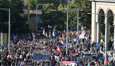 Manifestanti Pro Pal a Coverciano