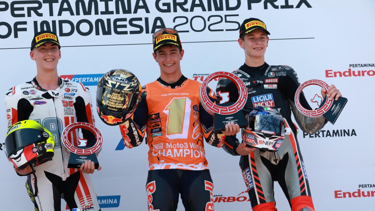 Moto3 Indonesia, Lunetta-Pini sul podio nel giorno di Rueda. Moto2 a Moreira
