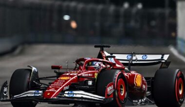 F1 Gp Singapore, la gara in diretta: Russell parte in pole poi Verstappen. Hamilton scatta sesto davanti a Leclerc