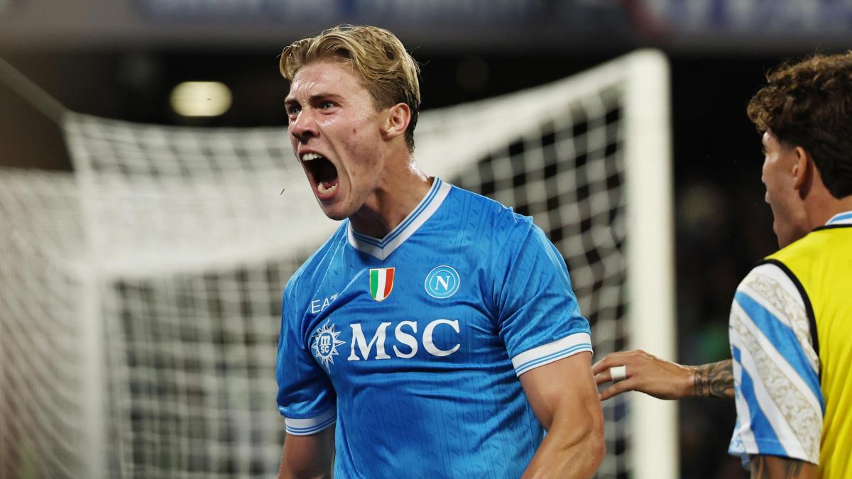 Napoli pazza di super Hojlund. E lui ringrazia De Bruyne