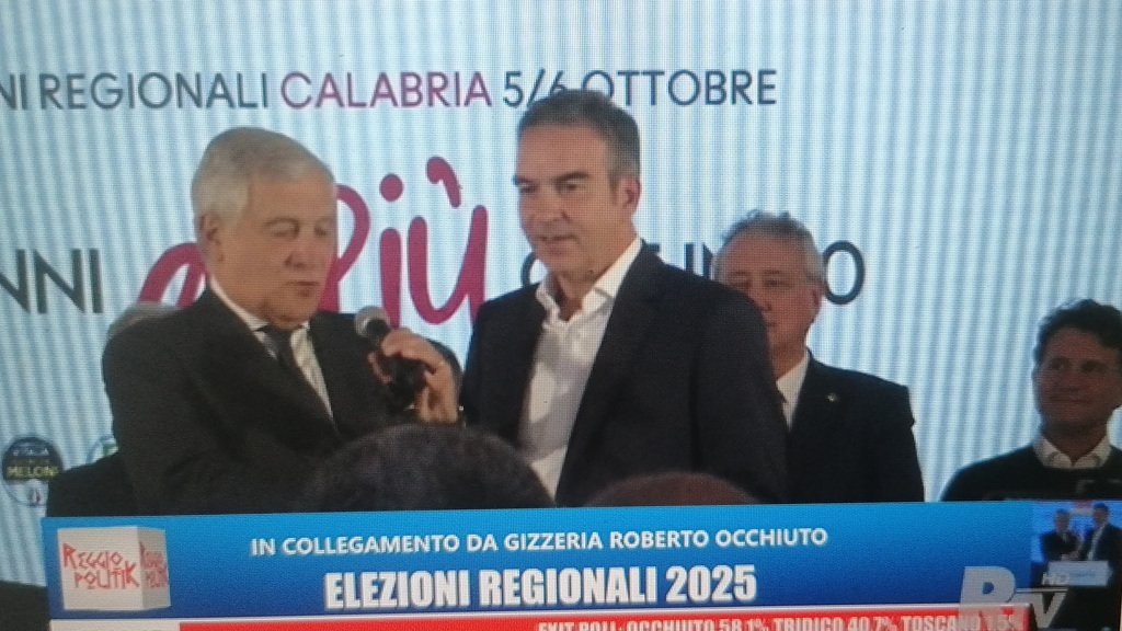 Occhiuto: "Abbiamo impedito alla Calabria di rimanere bloccata. Orgoglioso dei calabresi"
