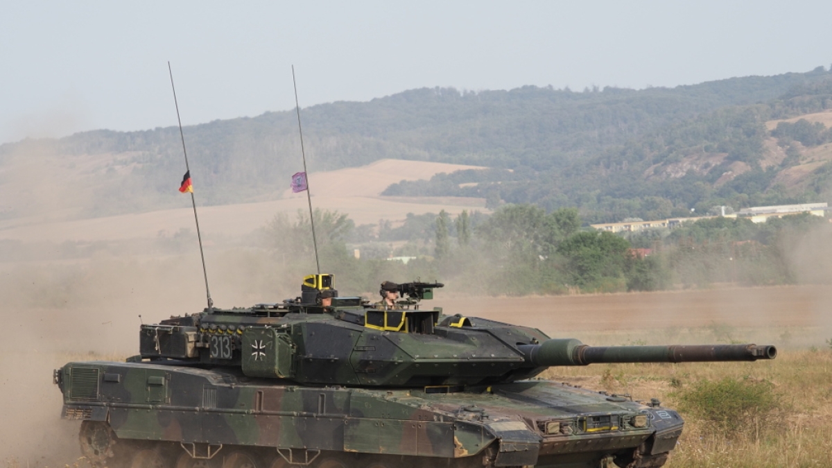 Il tank Leopard entra in Borsa (con l’appoggio di Berlino). E l’Italia va avanti da sola
