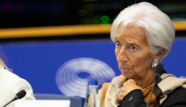 Mes, Lagarde (Bce) contro l’Italia: «Un Paese blocca il Meccanismo europeo di stabilità, spero nella ratifica»