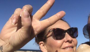 Formentera, Luisa Asteggiano morta in casa: oggi l'autopsia. I lividi, il compagno in cella, le liti