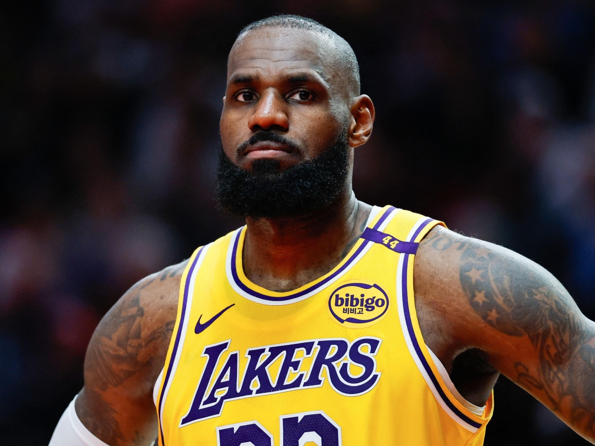 LeBron James, altro che ritiro: la «seconda decisione» è una trovata pubblicitaria con un marchio di cognac