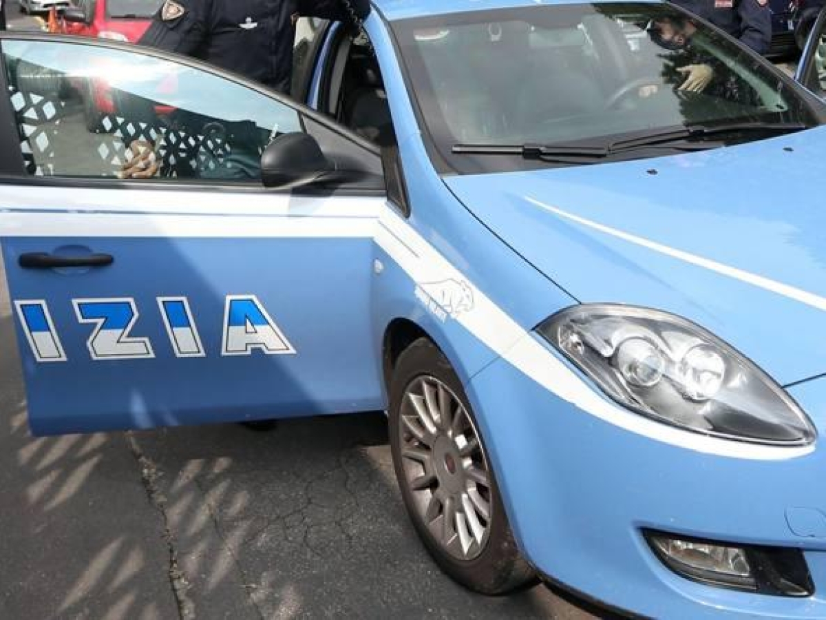 Pavia, studentessa universitaria violentata in casa dal vicino. Ha bussato e le ha detto: «Ho finito il latte, mi fai entrare?»