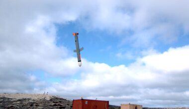 Cosa sono i missili Tomahawk: gittata e caratteristiche. A rischio oltre 2.000 siti russi