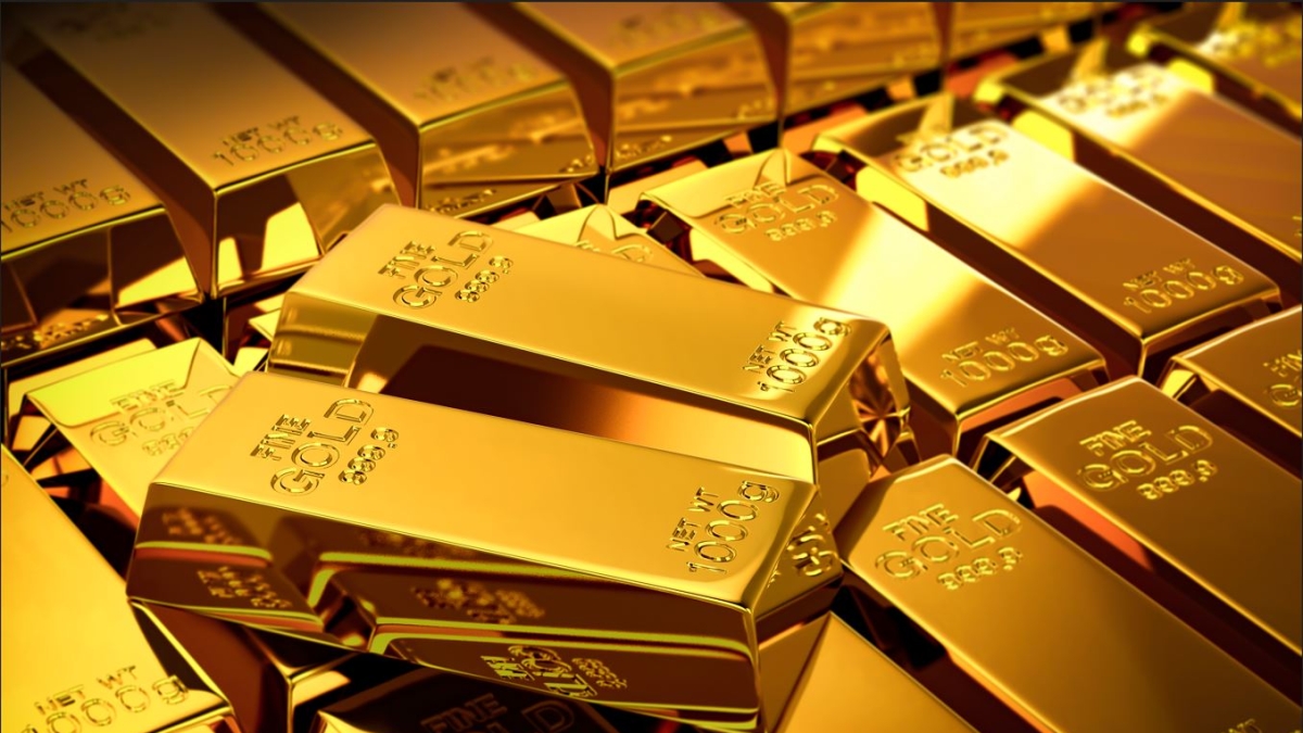 Prezzo dell’oro sopra i 4 mila dollari l’oncia, come investire? Cosa sapere per puntare sul bene rifugio