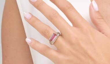 L'anello «Trombino» di Bulgari battuto all’asta per 2,26 milioni di euro. Il diamante era stato scambiato per quarzo rosa