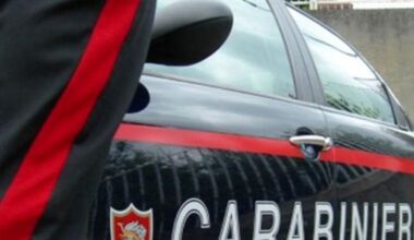 Femminicidio nel Pescarese, arrestato ex marito: si è barricato in un bar e ha sparato senza colpire nessuno