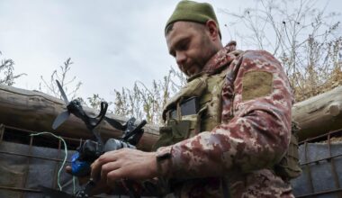 Ucraina - Russia, le notizie sul conflitto in diretta | Zelensky: «I missili Tomahawk possono constringere Putin a negoziare. Gli attacchi russi alle infrastrutture energetiche seminano il caos»