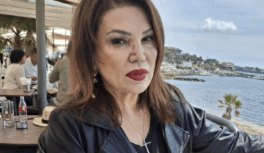Serena Grandi: «Ho avuto un tumore al seno sinistro dopo la morte di mia mamma. Da un annetto sono vegetariana, ma il prosciutto lo mangio e sono dimagrita 20 chili»