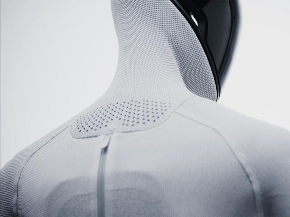 Figure 03, il robot umanoide che piega i vestiti e svuota la lavastoviglie: «Time» lo mette in copertina