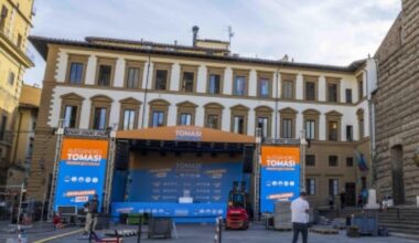 Elezioni regionali Toscana, Giani e Tomasi chiudono la campagna elettorale: Firenze blindata per l'arrivo della premier Meloni, anche Bundu al corteo di protesta