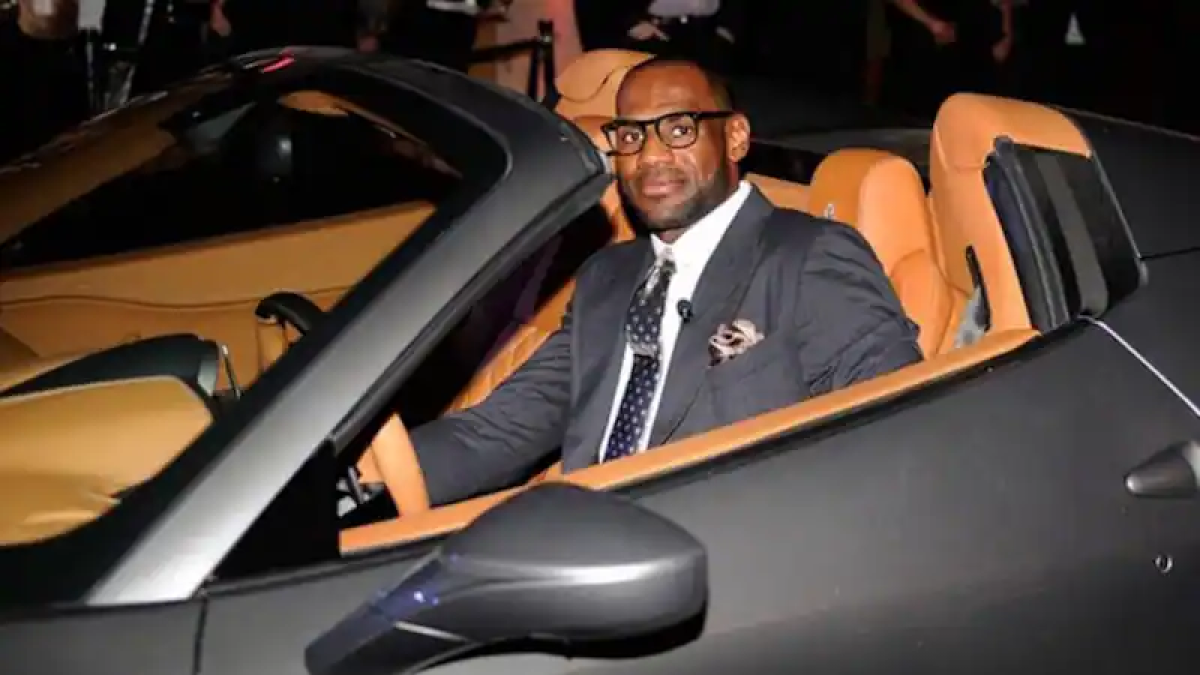 LeBron e Bronny James: Ferrari e le auto preferite da padre e figlio