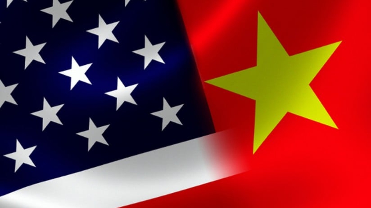 Terre rare, semiconduttori e dazi: tutti i fronti dello scontro tra Usa e Cina (e l’impatto sull’Ue)
