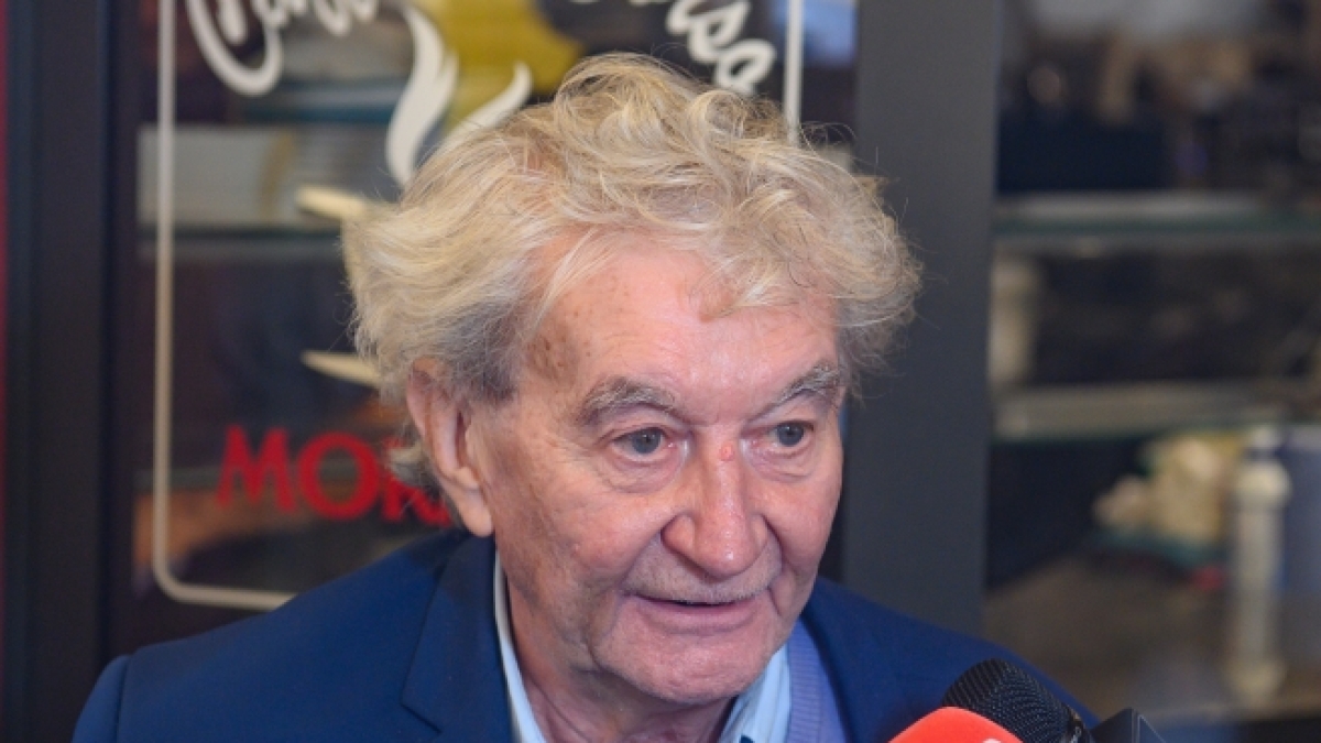 L'avvocato Lovati: «Sempio? L’ha presa male, ma spero che non mi sostituisca. Corona mi ha pugnalato alle spalle. Bevo? Sì, ma reggo bene»