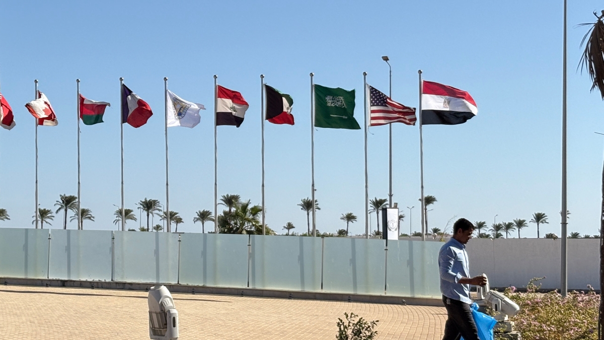 Summit in Egitto su Gaza: Trump e Sisi guideranno la cerimonia della firma. Esclusi Israele e Hamas. Abu Mazen ci sarà. Iran invitato ma «indeciso»