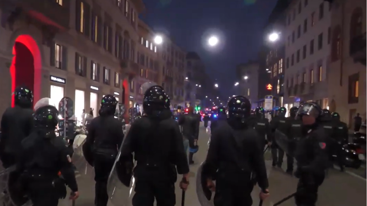 Milano, il Consiglio comunale conferma il gemellaggio con Tel Aviv: caos in aula e tensioni al presidio pro Pal, corteo in centro