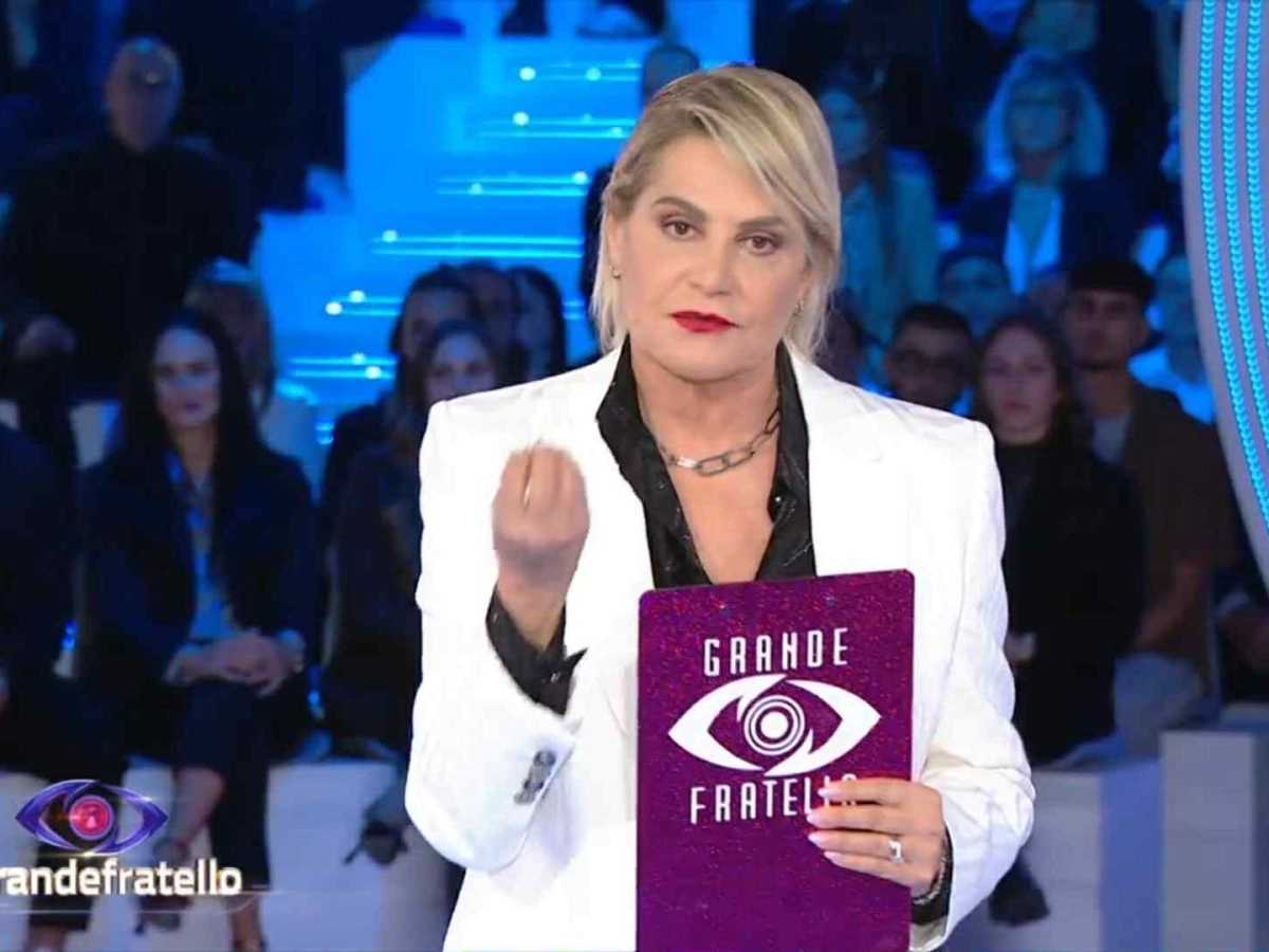 Grande Fratello, le pagelle: Donatella moglie-straccio (3), Ventura e «quel che è stato è stato» (3)