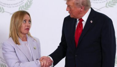 E Trump consiglia il libro di Meloni: «Compratelo, è una grande fonte di ispirazione per tutti»