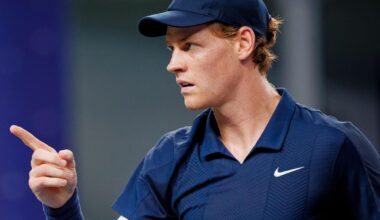 Sinner-Tsitsipas al Six Kings Slam, dove vedere il match in tv e streaming. Programma e orari