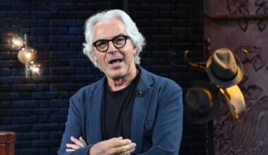 Tullio Solenghi: «Iniziai con Grillo. Il Vaticano si infuriò per il mio San Remo, l'Iran per Khomeini. Domenica In? Una tortura. Mi manca la telefonata con Anna Marchesini»