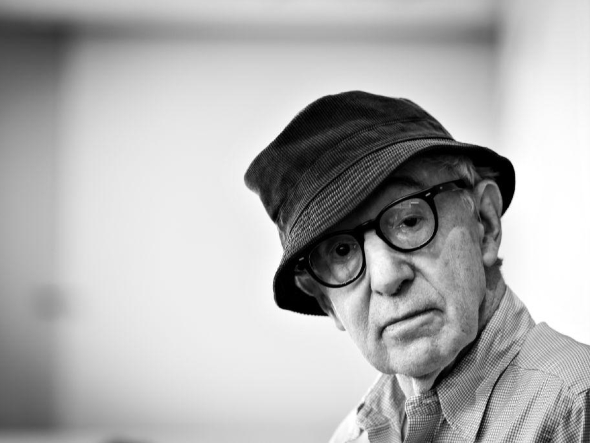 Woody Allen: «Ho quasi 90 anni, e nessun rimorso. Nella vita si prendono soprattutto decisioni giuste, ma a quelle sbagliate diamo più peso»
