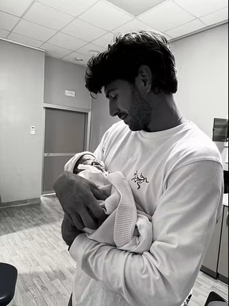 Cecilia Rodriguez è diventata: il marito Ignazio Moser annuncia la nascita di Clara Isabel