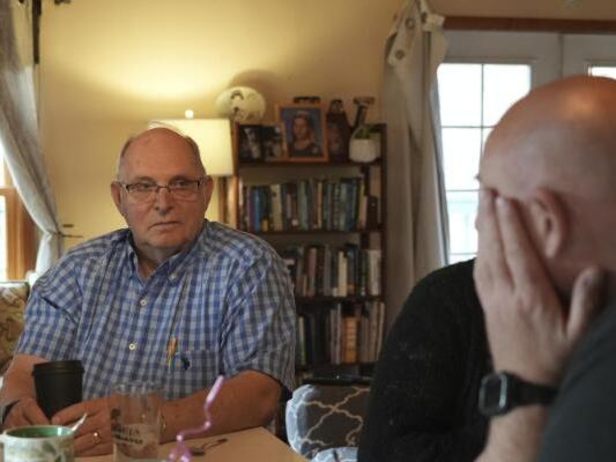 Quest'uomo dovrebbe avere l'Alzheimer da 25 anni. Perché non si è ammalato? La storia di Doug Whitney