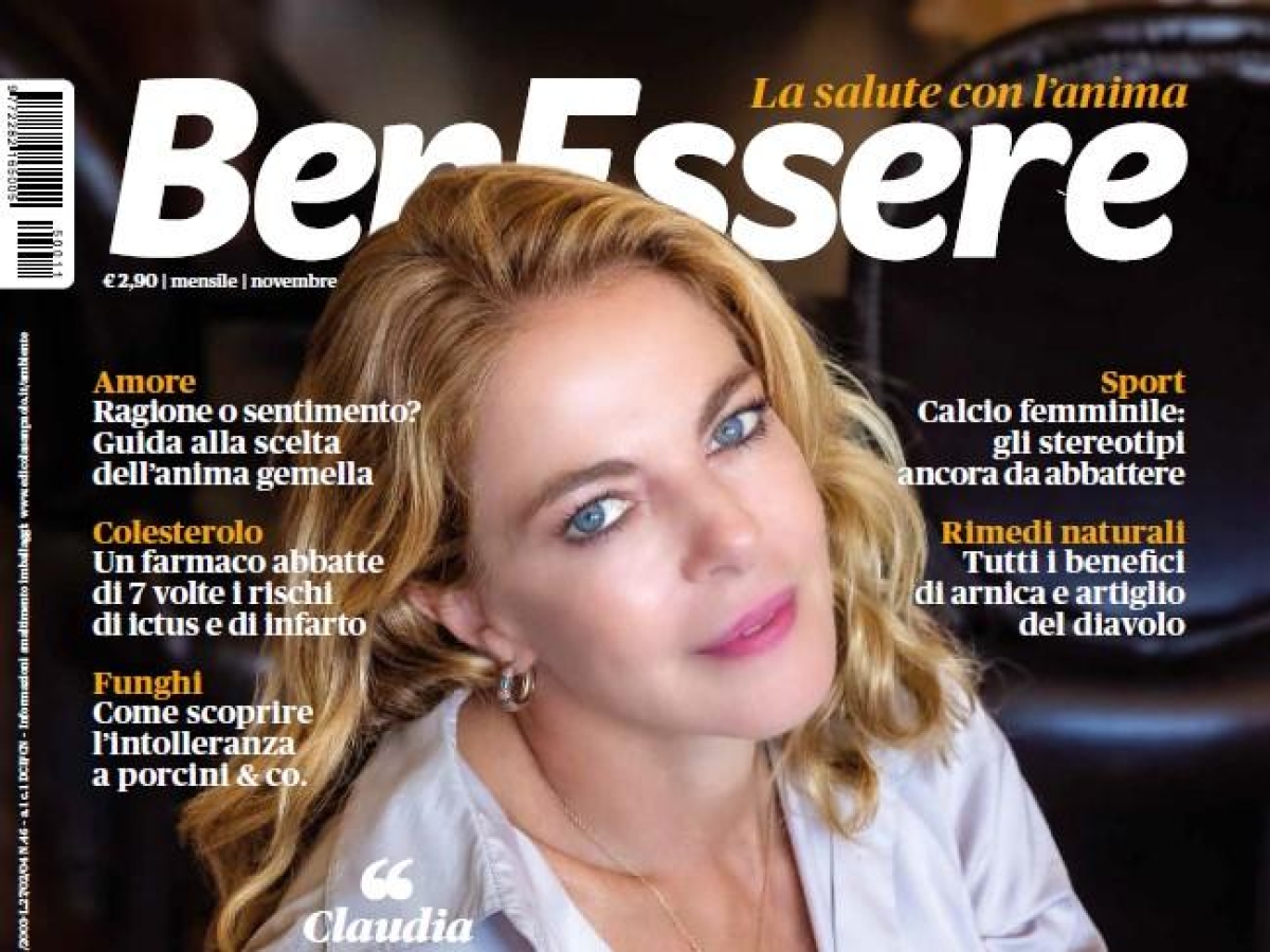 Claudia Gerini: «Sono entrata in perimenopausa e lo accetto, ho iniziato ad avere le vampate notturne e mi commuovo più facilmente»