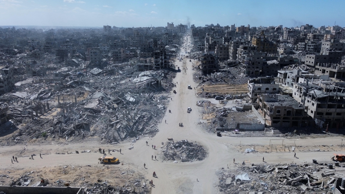 Gaza, le notizie sulla pace fra Israele-Hamas in diretta | Hamas: «A noi controllo a interim di Gaza, non disarmiamo ora». Cpi respinge il ricorso di Netanyahu: «Deve essere arrestato». Vance in Israele lunedì