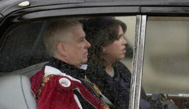Quale sarà il ruolo delle figlie Eugenie e Beatrice dopo la rinuncia ai titoli reali di Andrea. Le principesse e la «Firm» del futuro