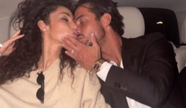 Raffaella Fico (e sua figlia Pia) allo scoperto: primo bacio sui social con il compagno Armando Izzo