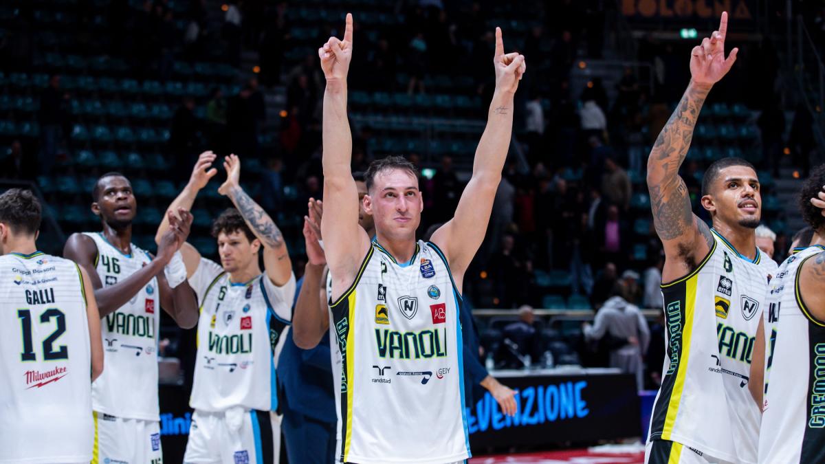 Lba, Virtus Bologna-Cremona 69-86 | Gazzetta.it