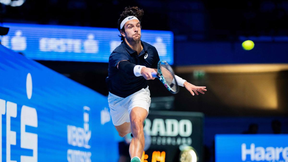 Atp Vienna, Lorenzo Musetti batte Medjedovic 6-4 6-3