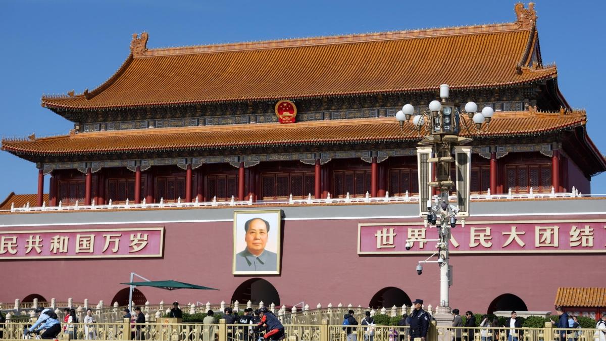 Chi prenderà il posto di Xi? Il «leader a vita» e il plenum del Partito comunista nelle stanze segrete dell'Hotel Jinxi di Pechino