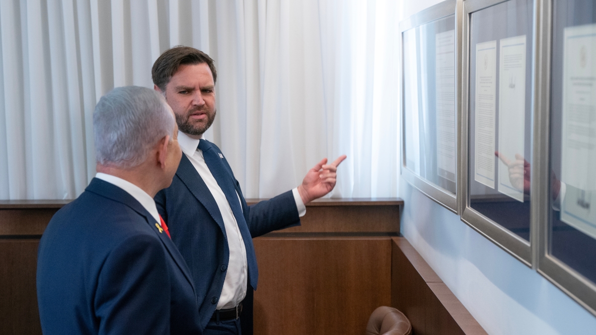 Netanyahu: «Non siamo vassalli degli Usa». Cisgiordania, primo sì all’annessione