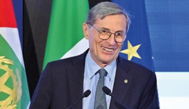 Alberto Mantovani: «Una persona che ha il cancro non deve preoccuparsi anche dei costi per la cura. E ci vuole più prevenzione»