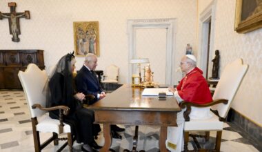 Re Carlo e Camilla a Roma per la preghiera con papa Leone: «Giornata storica». La nomina di sovrano e pontefice a «Confratel»