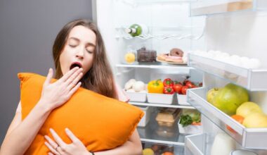 Cosa mangiare per favorire il sonno (e non metter peso): dormire meno di 6 ore può ostacolare del 55% la perdita di grasso