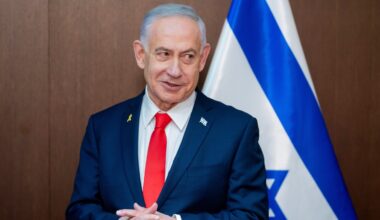 L'ex consigliere di Peres e Barak: «Per gli americani Netanyahu è un problema, serve un governo senza di lui»