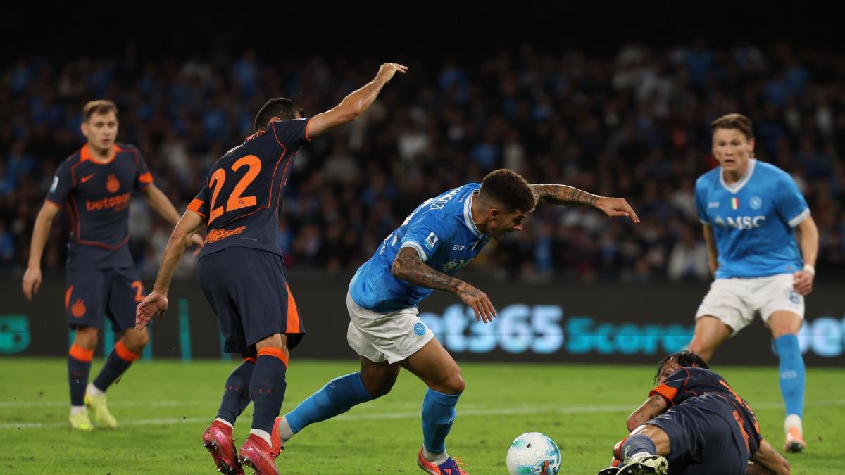 Napoli-Inter, Bergonzi accusa Di Lorenzo: "Antisportivo". Il club: "Inaccettabile"