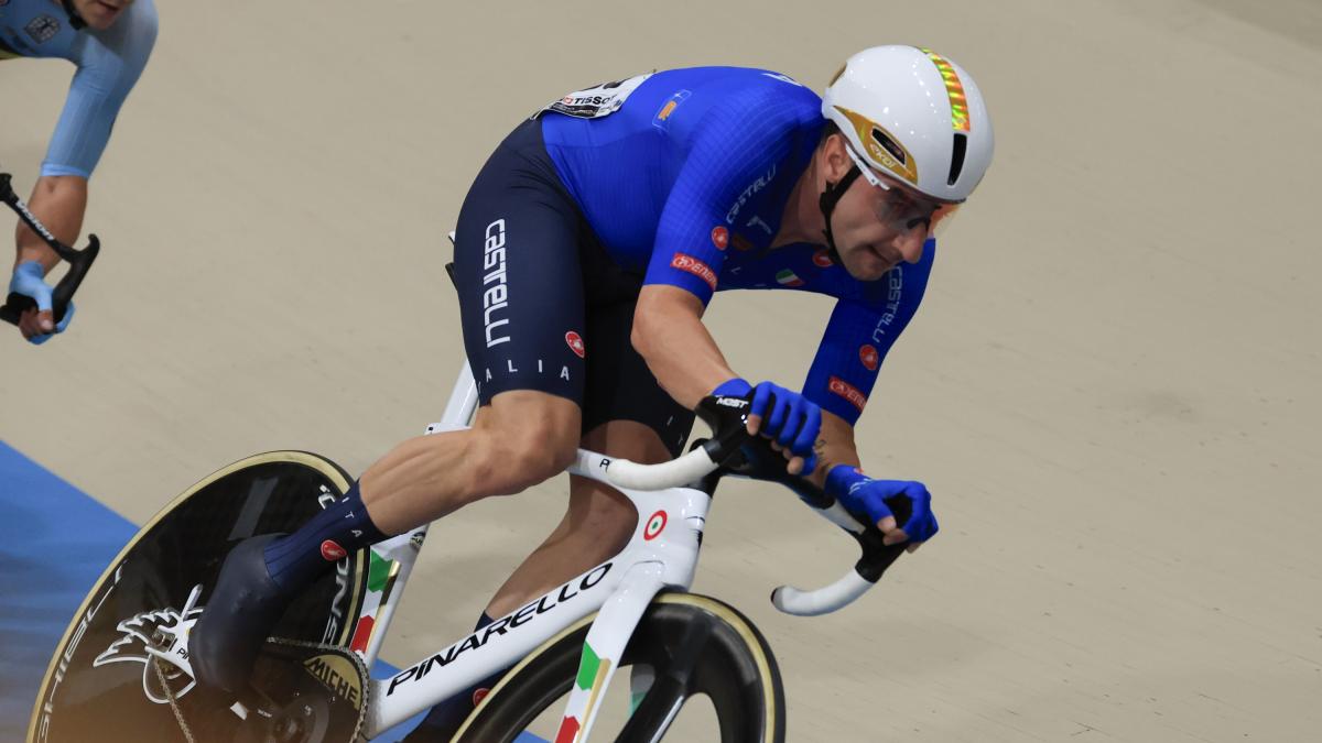 Ciclismo, mondiali su pista: oro Viviani nell'Eliminazione