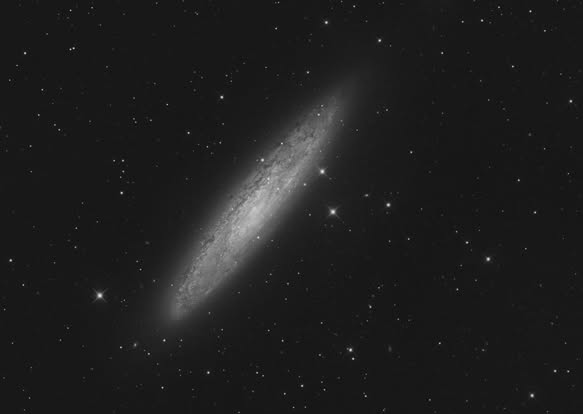 La cometa Lemmon incontra una meteora: i telescopi di Manciano catturano le immagini spettacolari