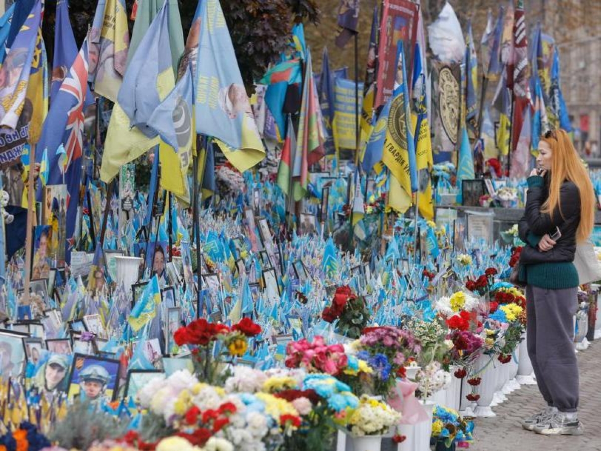 Ucraina - Russia, le notizie sul conflitto in diretta | Trump a Tokyo, «La neopremier lo sosterrà sul nobel per la pace| E Zelensky sulle sanzioni: la guerra si ferma coni missili»