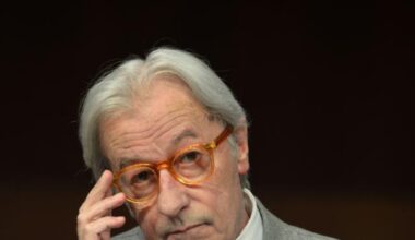 Vittorio Feltri: «Ho steso il rapinatore con un pugno di sinistro, sono ambidestro. Più che coraggio ho avuto mira. Spaventato? Macché, sono arrabbiato»